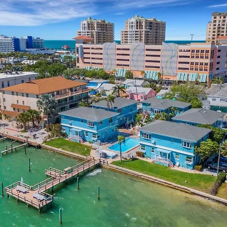 Beach Condo With Heated Pool, Coral Resort A1