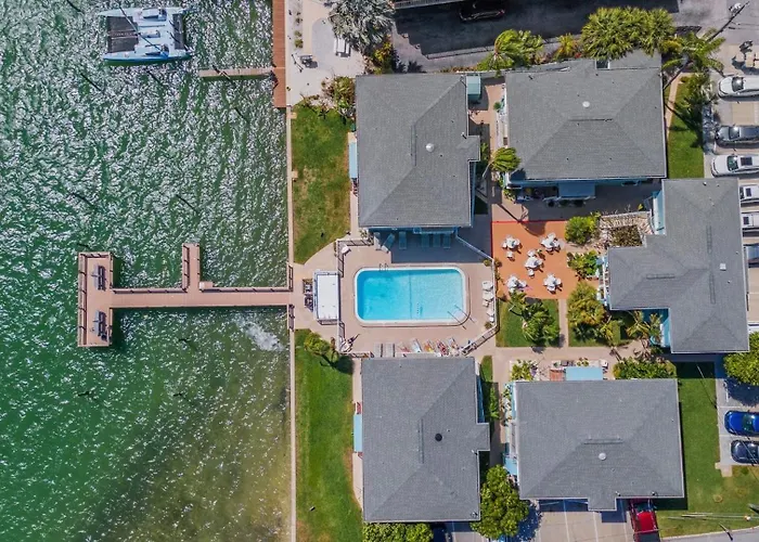 With Heated Pool, Coral A1 Resort Clearwater Beach