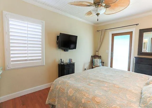 With Heated Pool, Coral A1 Resort Clearwater Beach